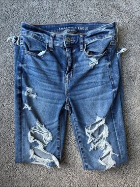 American Eagle Outfitters Blue Distressed Boyfriend Jeans